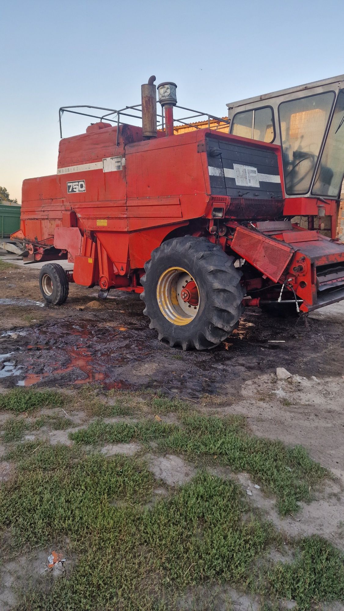 Massey ferguson 750