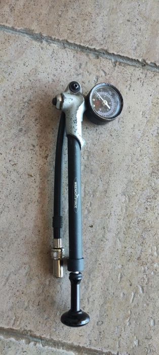 Rock Shox Reba 29" e Bomba