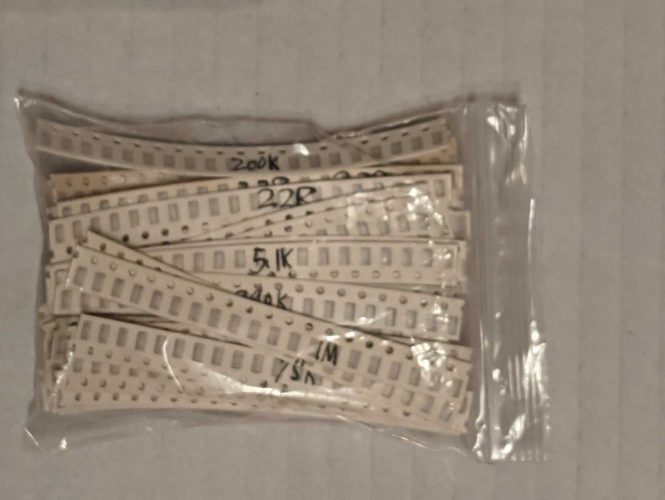 660 Набір резисторів SMD 0402 0603 0805 1206 1/4Вт.0,1-0,33-0,47-1Ohm