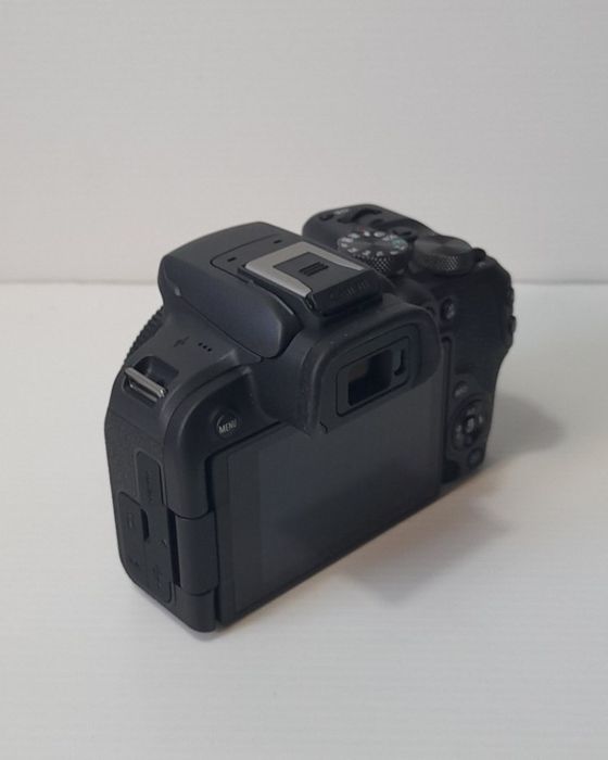 Canon EOS R10 (nova)