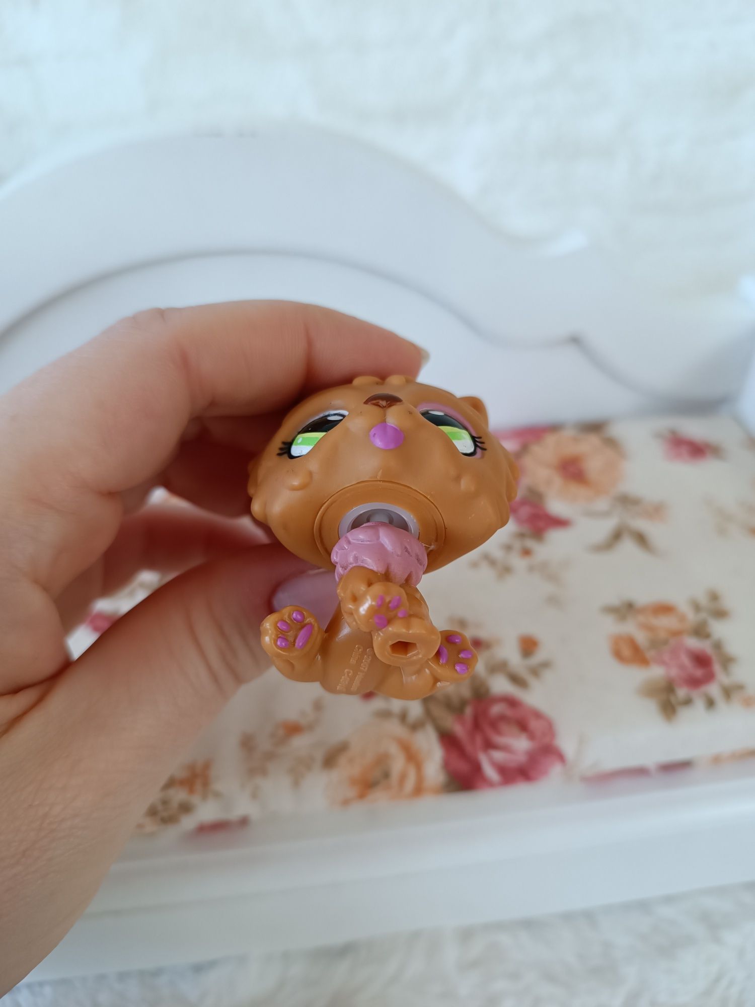 Figurka lps Hasbro 1157 littlest pet shop pies chow chow piesek