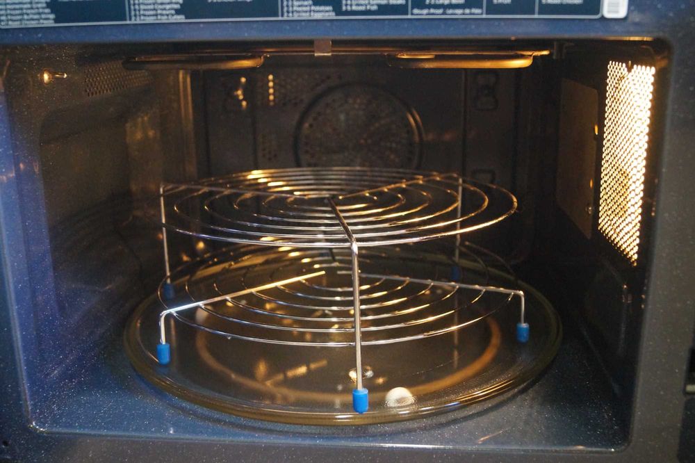 Kuchenka mikrofalowa Samsung MC28M6035CK