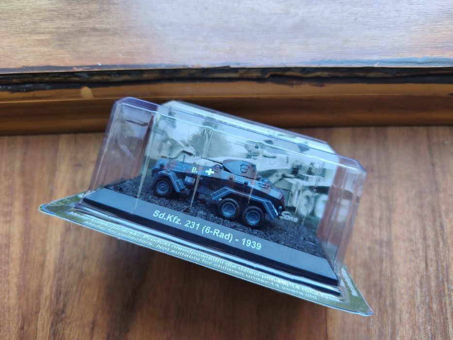 Kolekcja wozów bojowych, Sd.Kfz. 231 od Amercom, skala 1:72, NOWY!