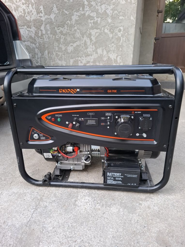 Генератор бензиновий Dnipro-M GX-70E