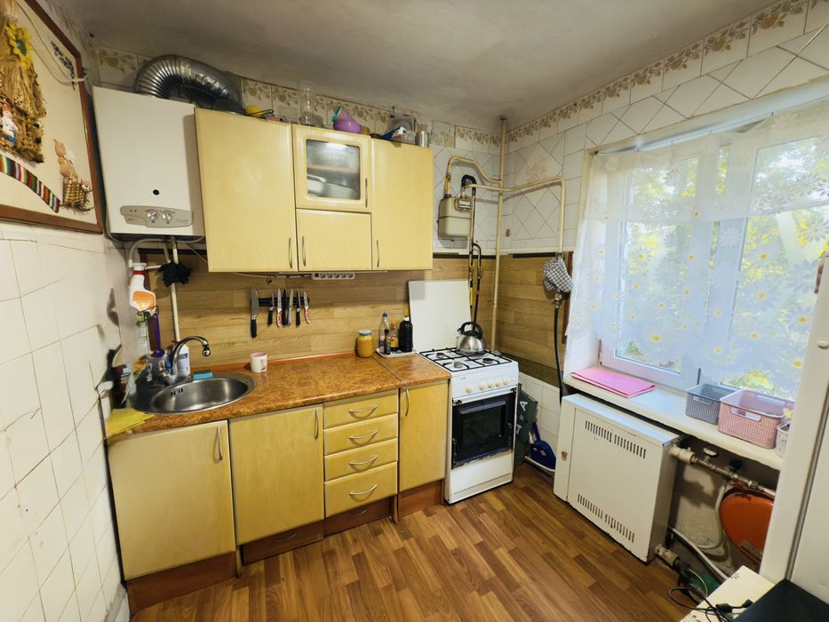 Продаж! Центр! 2-кімнатна квартира! Індивідуальне опалення!