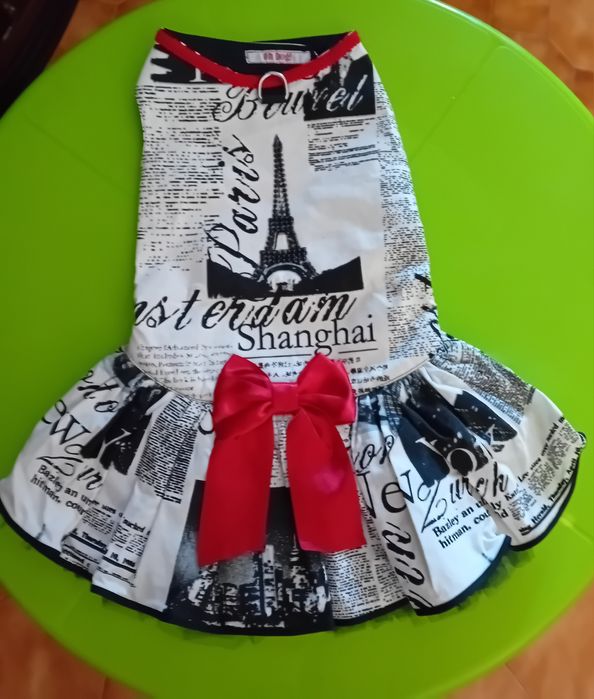 Capa de festa p/cadela XS semi nova