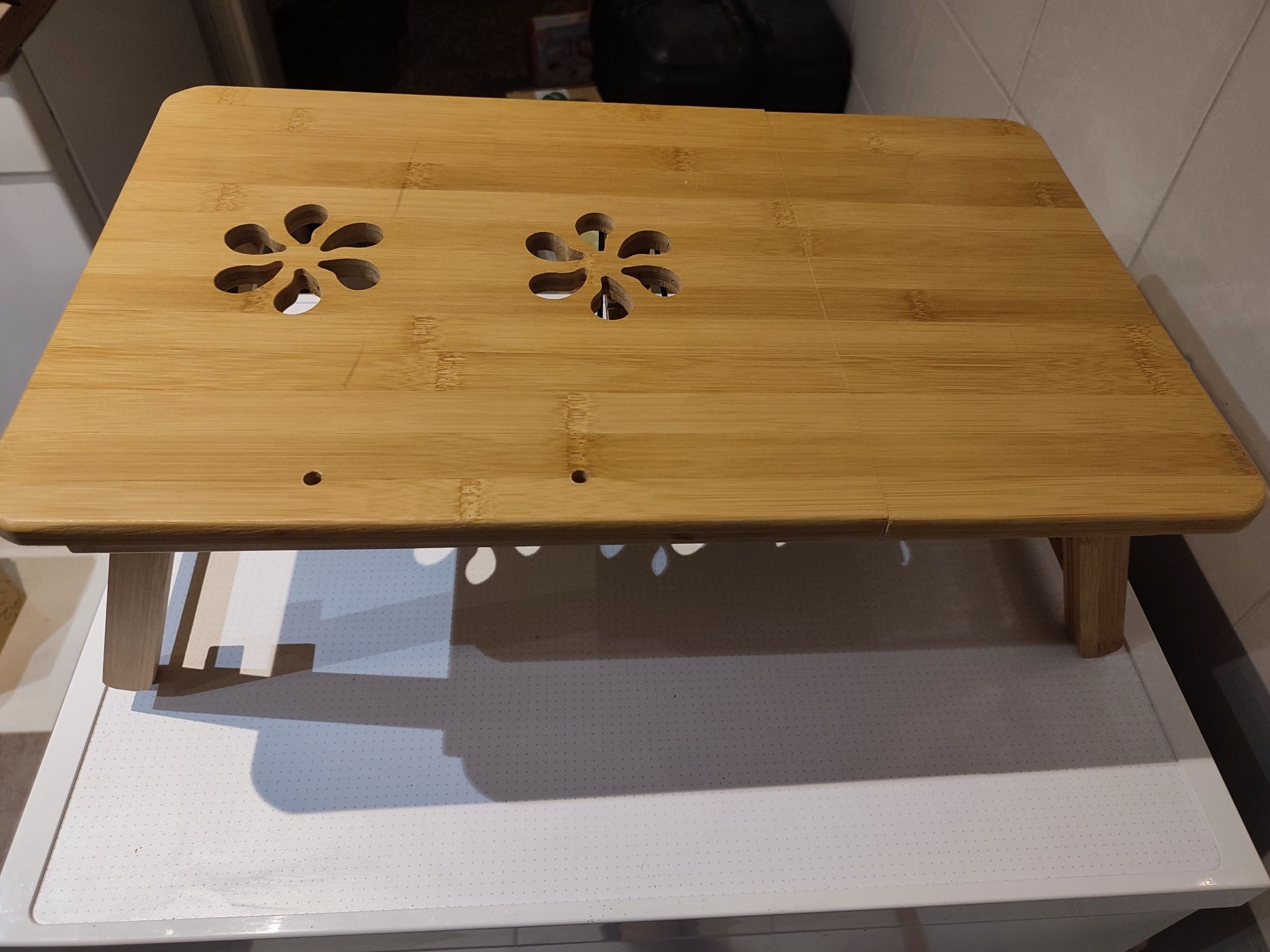 Drewniana podstawka pod laptopa 15