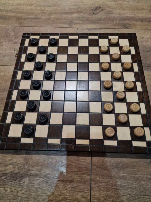 Warcaby drewniane grabowe 100 polowe. Kaseta 40.