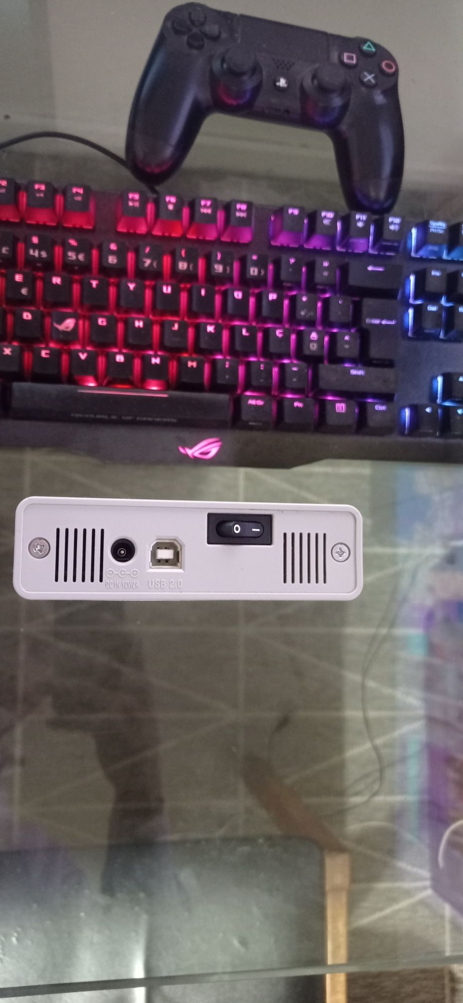 Disco externo  com carregador e USB, Toshiba de 1 tera bit