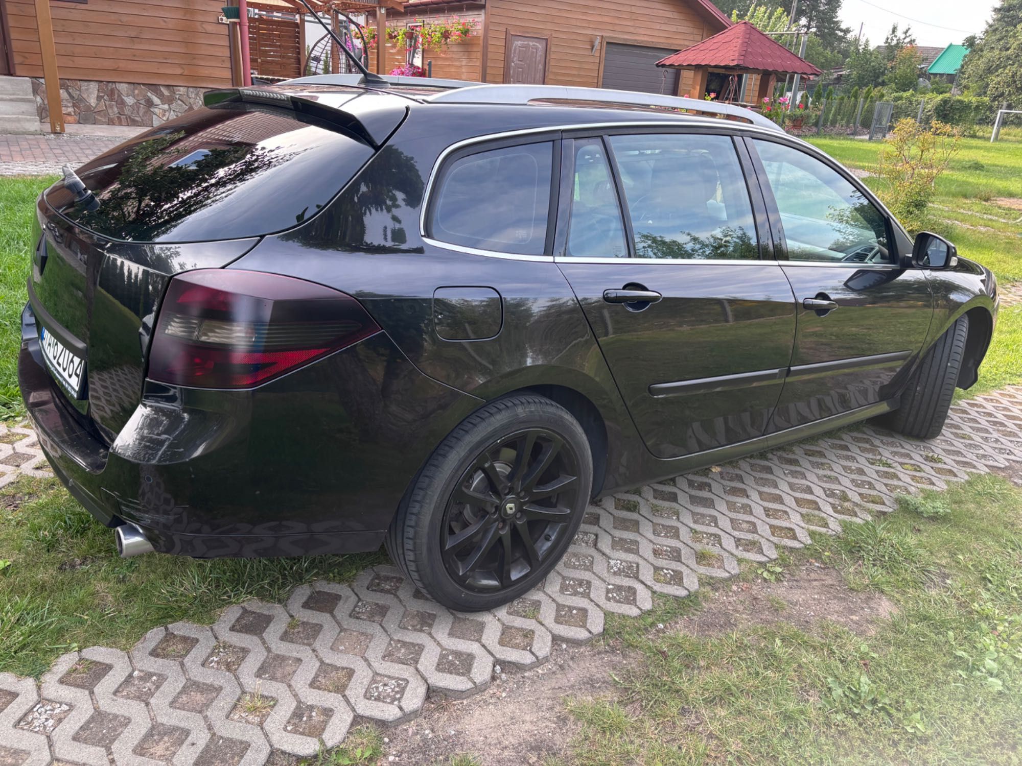 Renault Laguna III Grandtour 2.0 dCi 173KM Automat