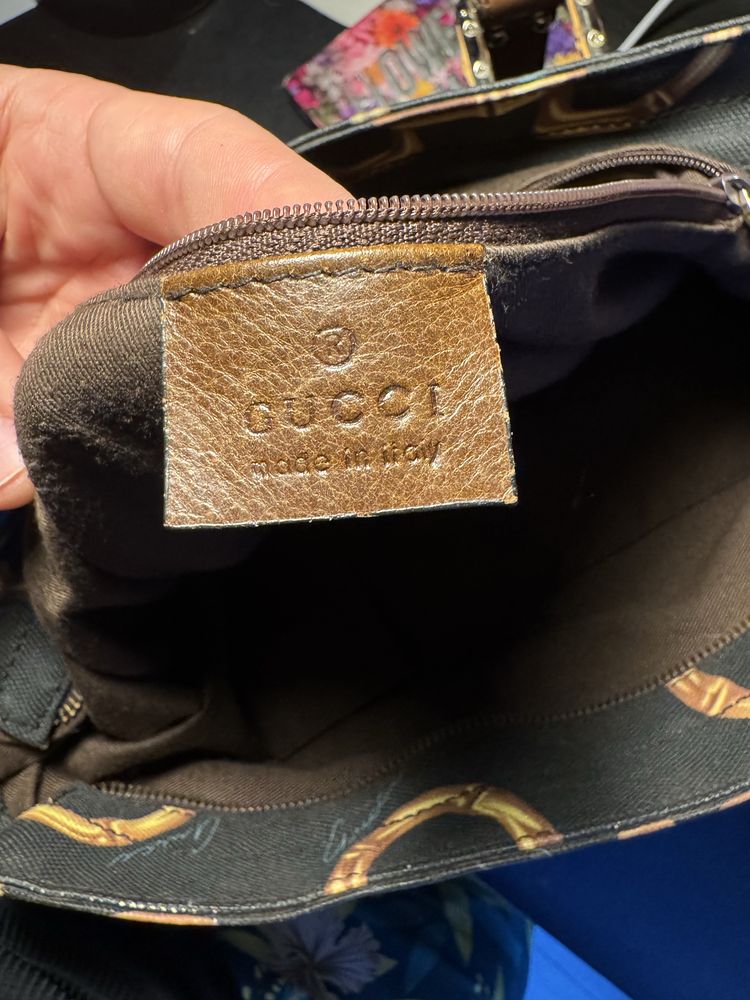 Torebka Gucci w bardzo dobrym stanie – elegancka i zadbana