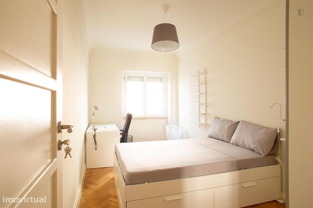 164479 - Quarto com cama de casal em...