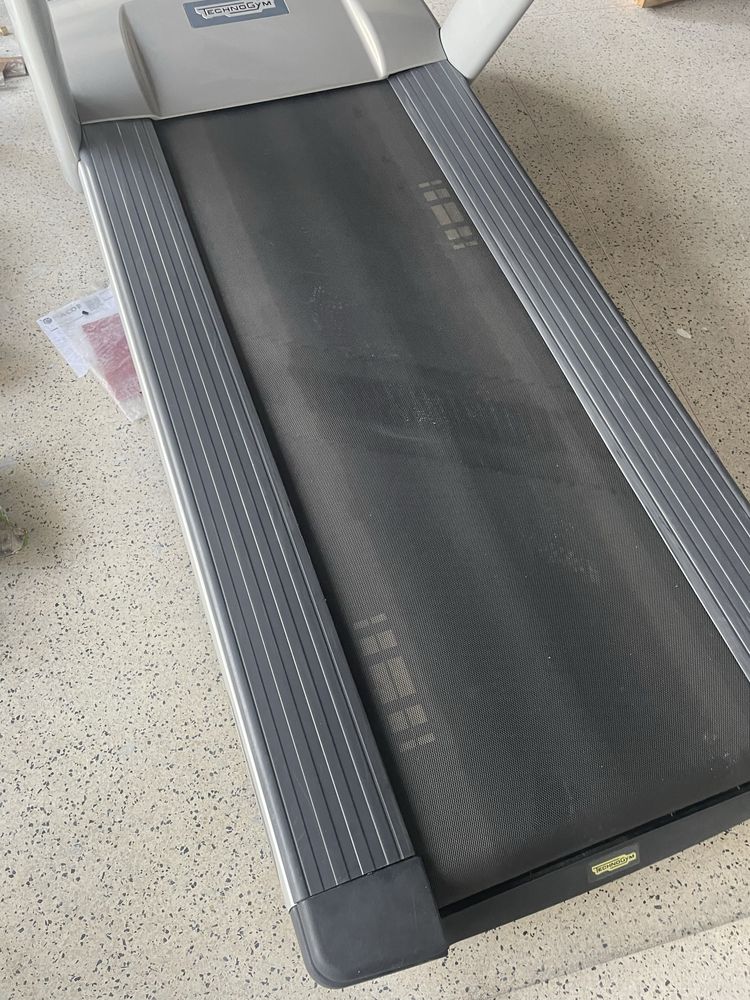 Passadeira TECHNOGYM