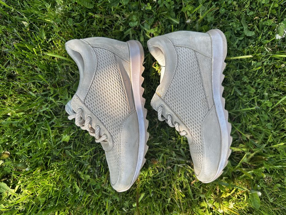 Кросівки, шкіра, 39 р. В гарному стані