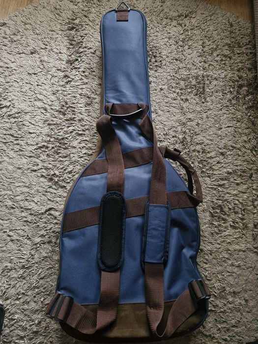 Электрогитара j8 ,комбоусилитель aroma AG-10, кабель Planet waves