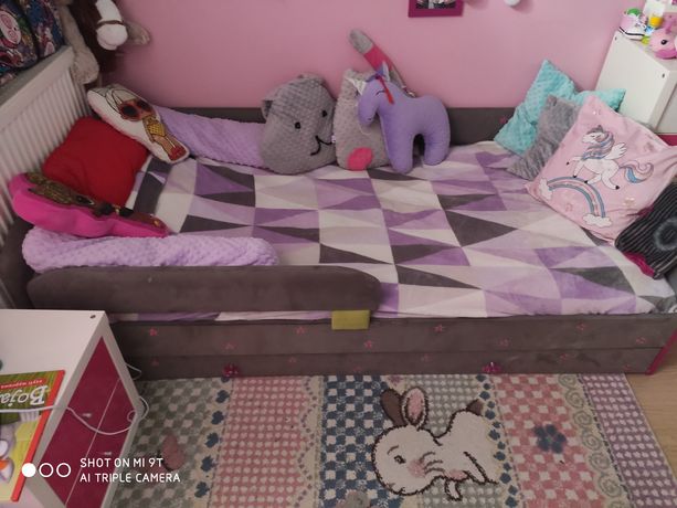 Łóżko z szufladą tapicerowane dla dziewczynki 180/90 z materacem