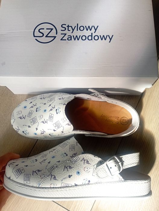 Buty medyczne skórzane klapki chodaki nowe 39