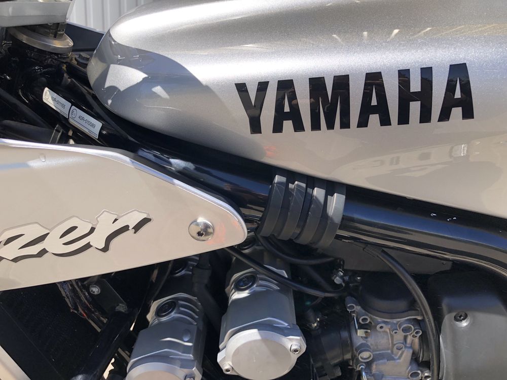 Yamaha FZS 600 Fazer