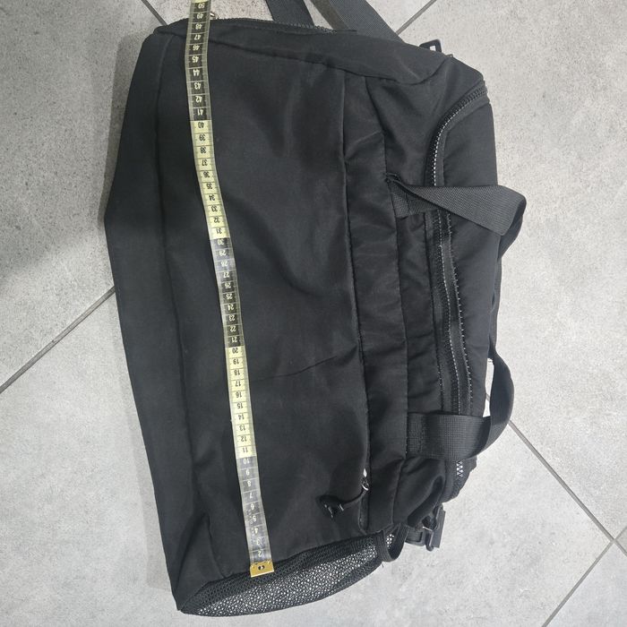 Продам спортивную сумку б/у