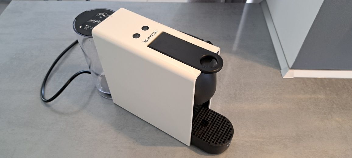 Ekspres na kapsułki Krups Nespresso Mini