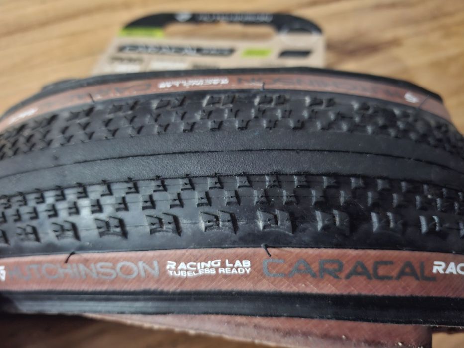 Opony Hutchinson caracal race 40c