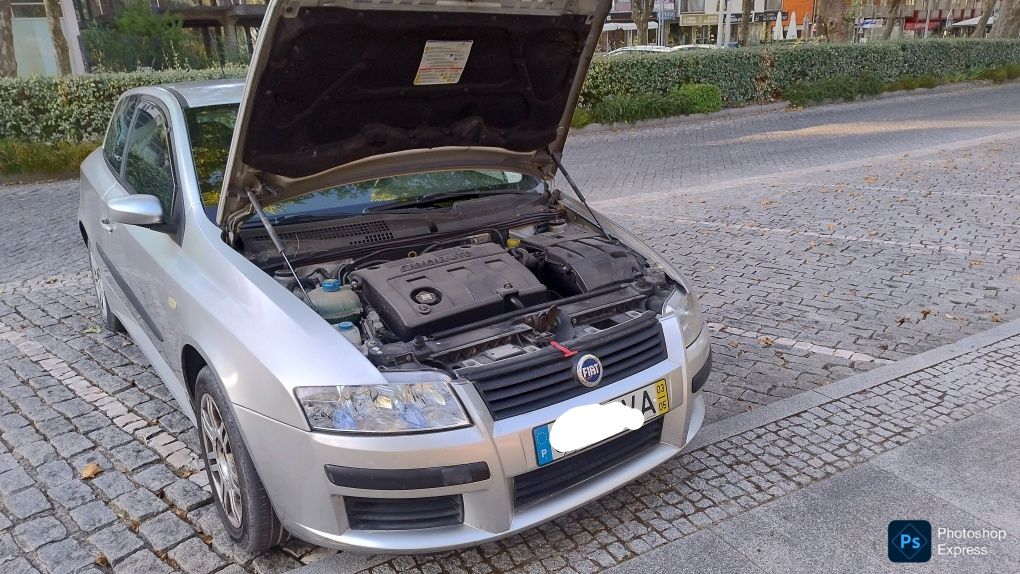 Fiat stilo 1.9 gasóleo 5 lugares, em bom estado, e económico