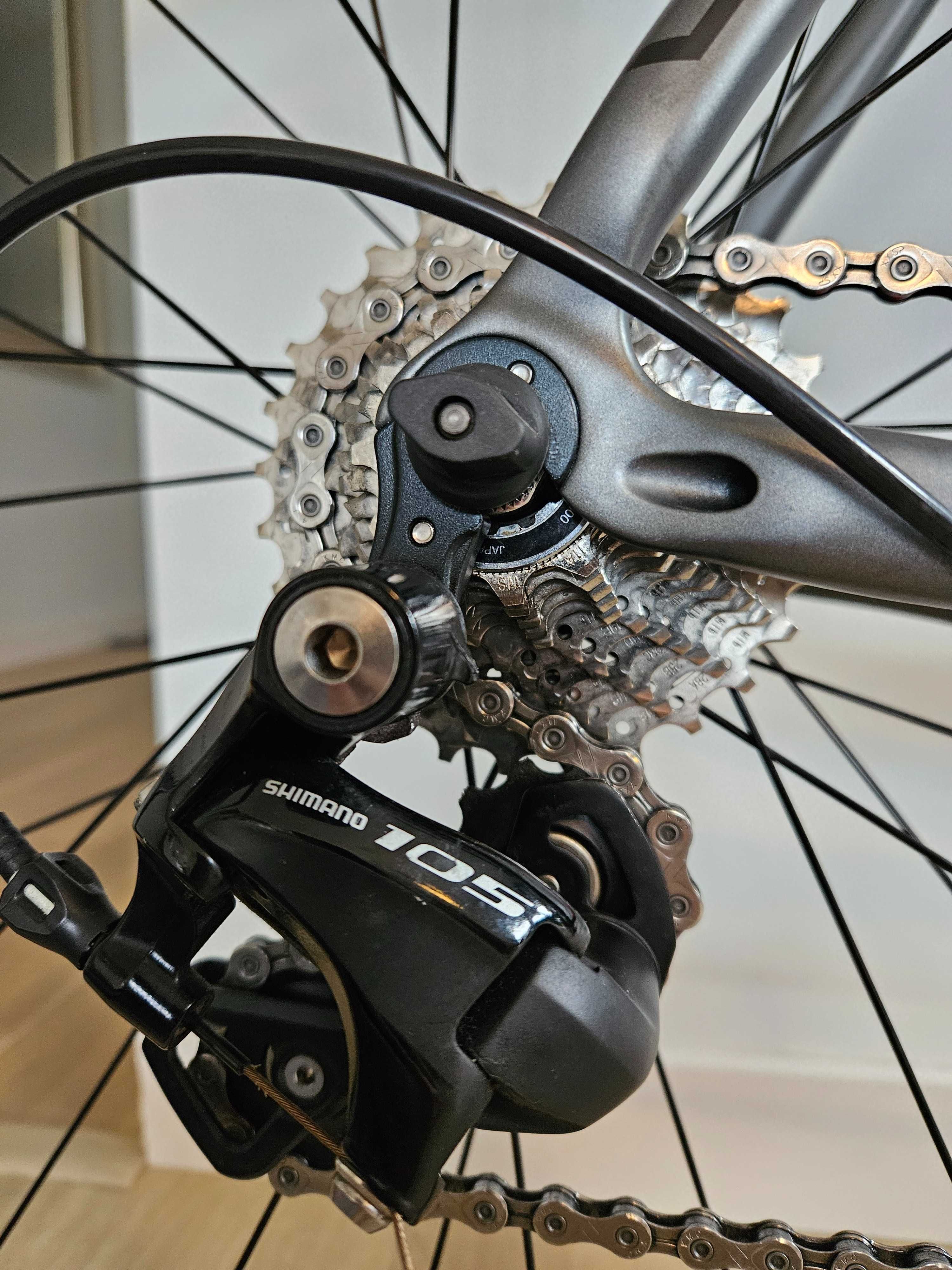 Rower szosowy COLNAGO AC-R carbon - jak nowy