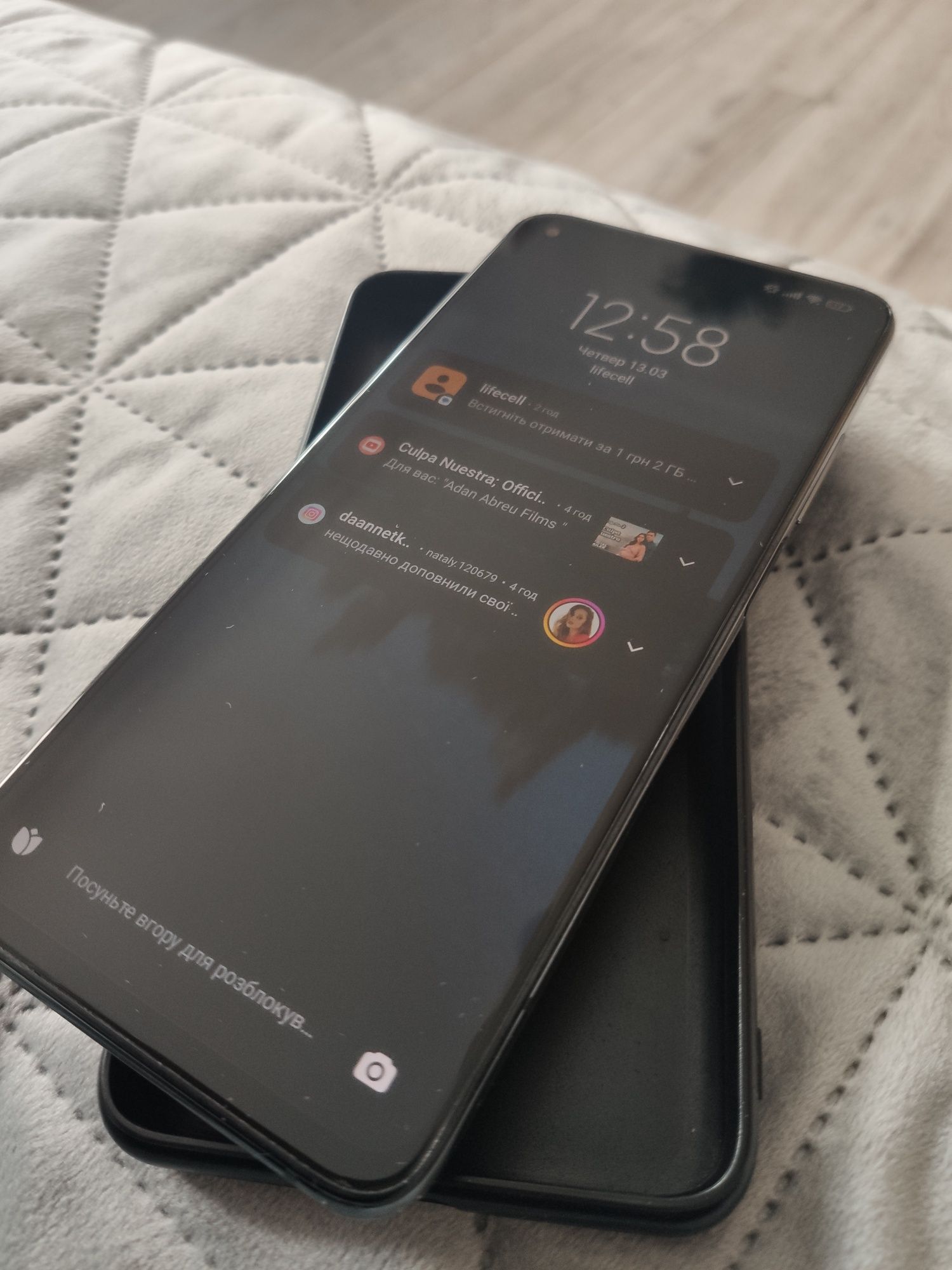 Продам смартфон Xiaomi Mi 10T Pro