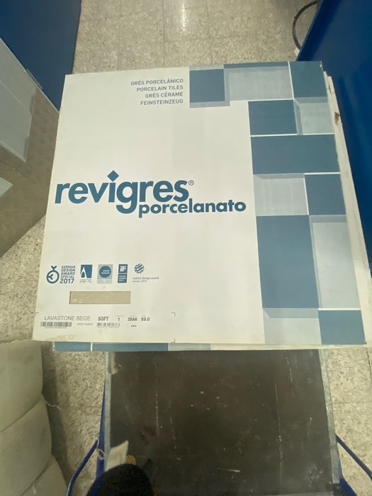 Pavimento cinza 90x90 cm