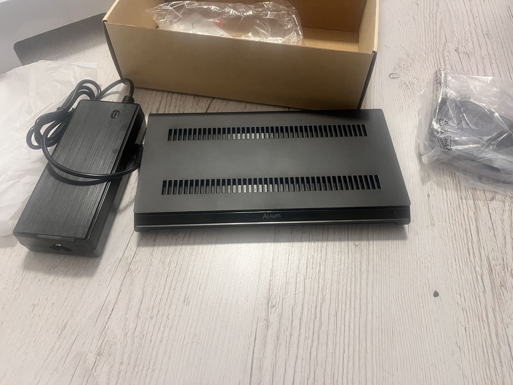 Alxum USB Charging Station