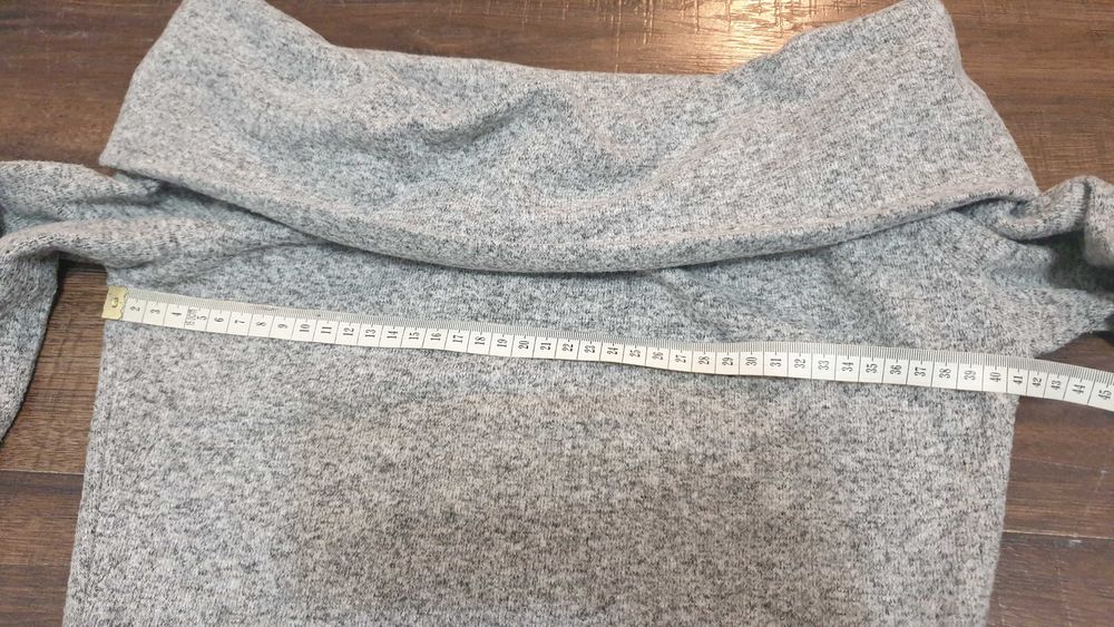 088 sukienka r 36 S szara cieplejsza z golfem dopasowana