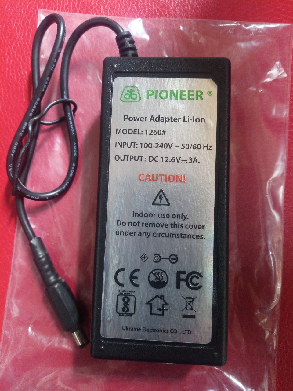 12,6В 12,6V 3.0A зарядне блок живлення питания Pioneer