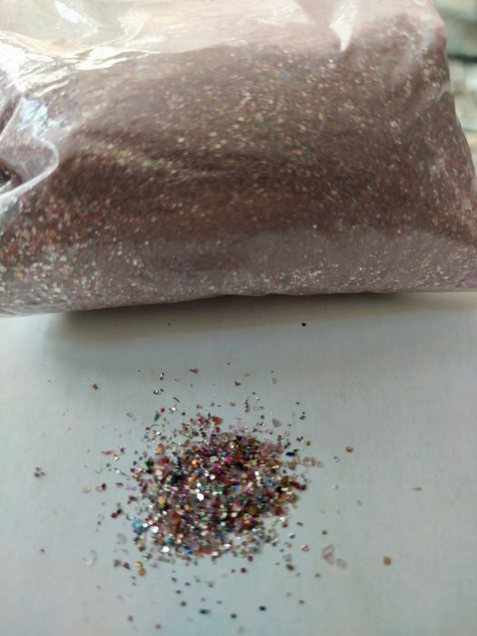 brokat kolorowe drobinki 2 torebki po  100 gram.