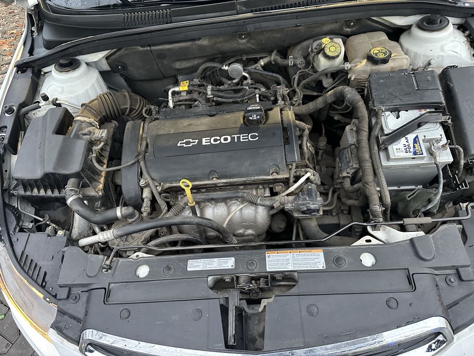 Chevrolet Cruze 1.8 автомат 2015