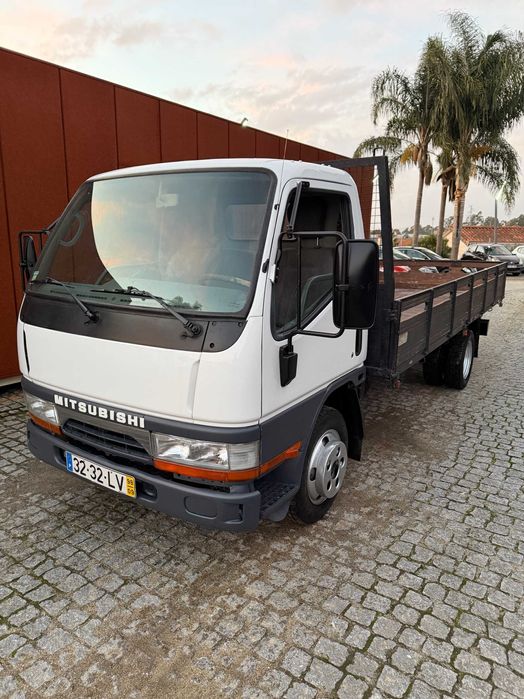 Carrinha Mitsubishi Canter 2.8 Turbo