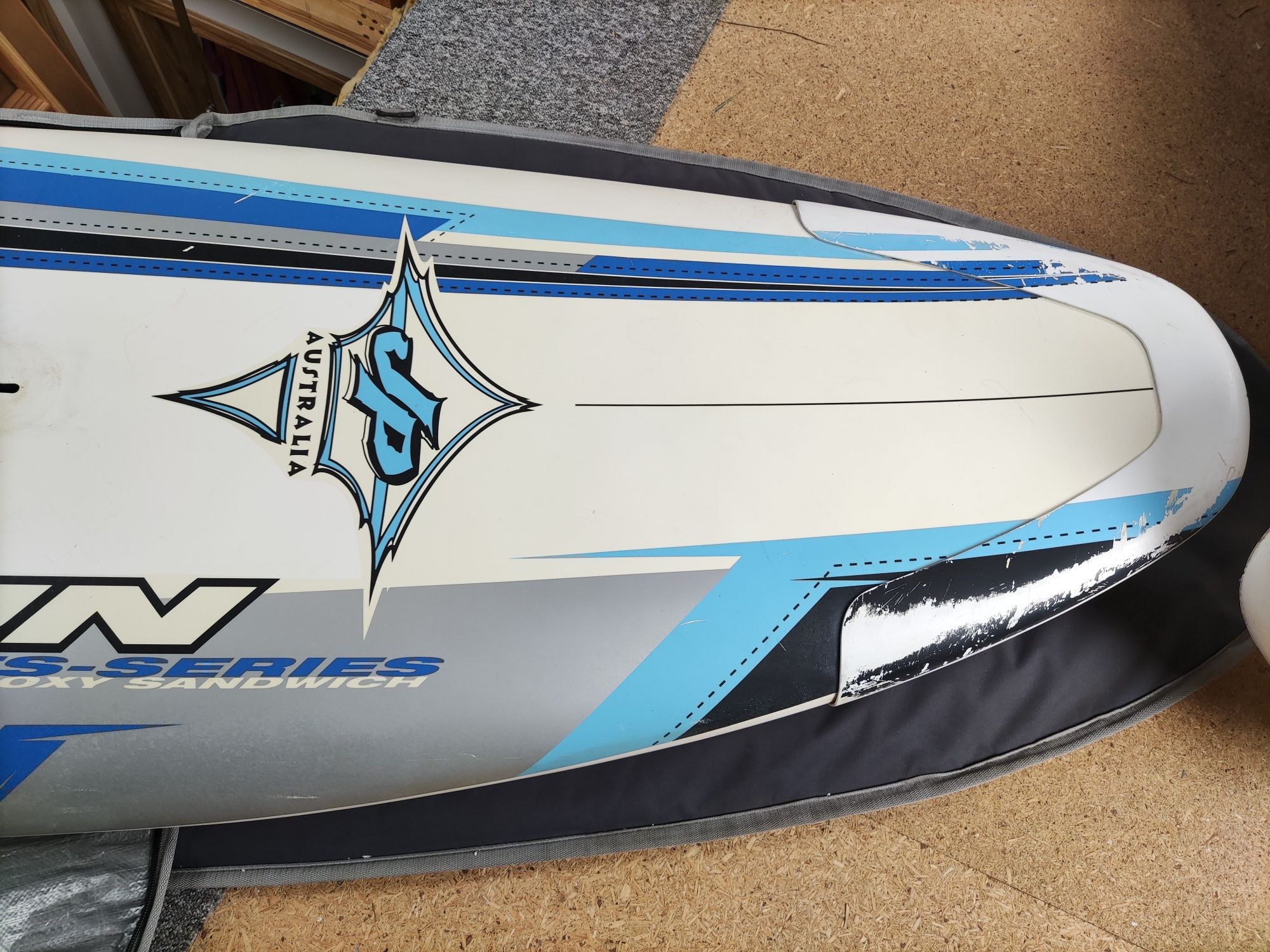 Deska 160 litrów szer. 80 cm dł. 259 JP Windsurfing