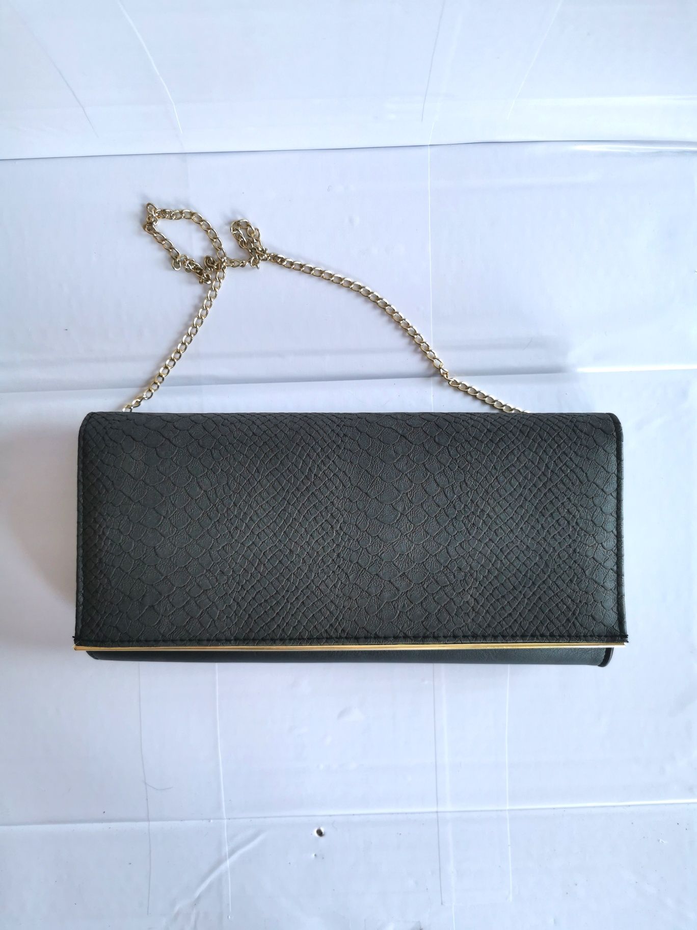 Carteiras clutch /  preço unitário 16 €