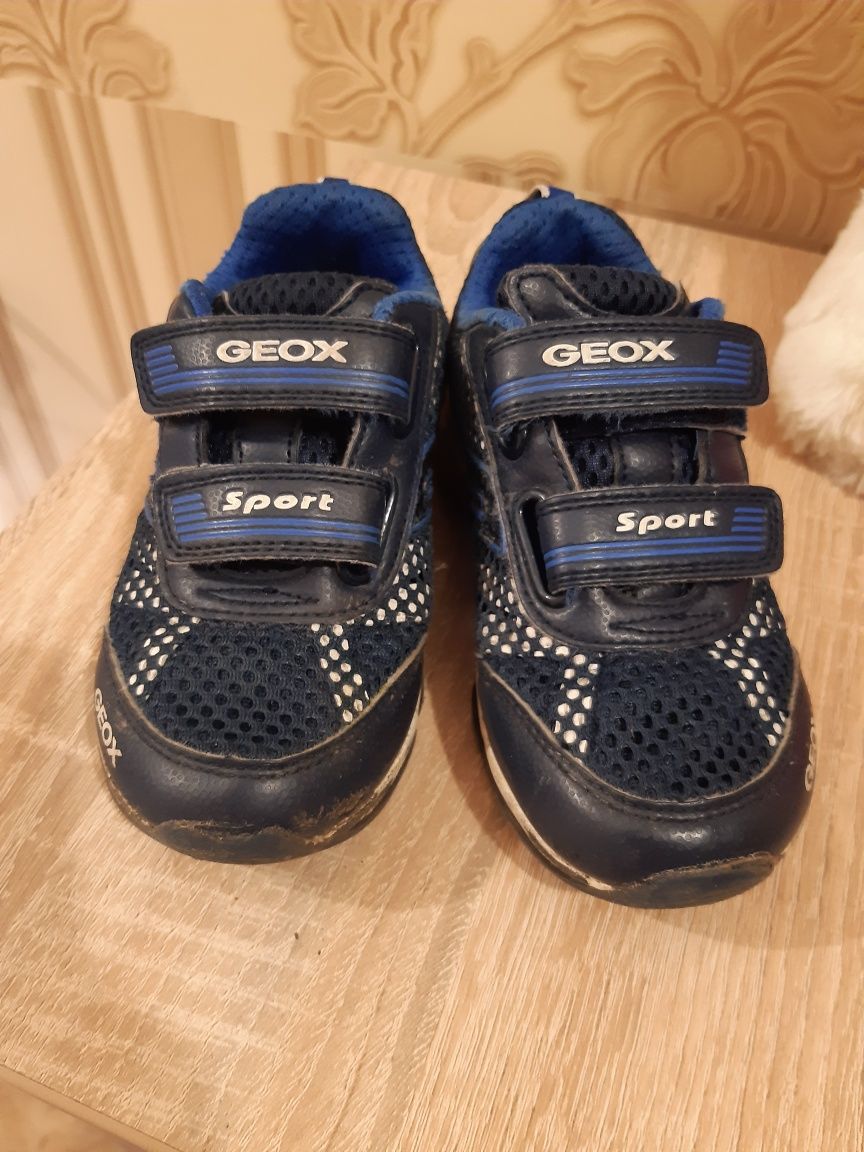 Кросівки Geox з мигаючою підошвою, кроссовки Geox