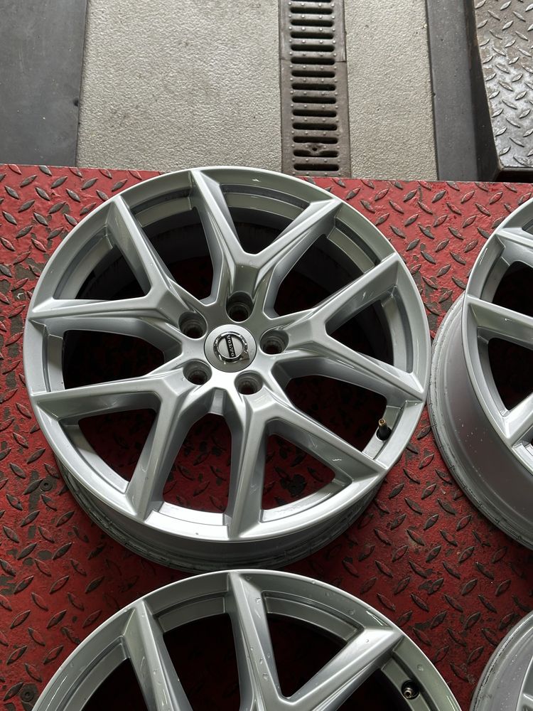 Felgi 18 Volvo 5x108 Xc60 xc40 i inne