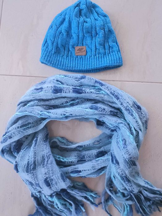 Zestaw jesienno zimowy - czapka 4f + szalik