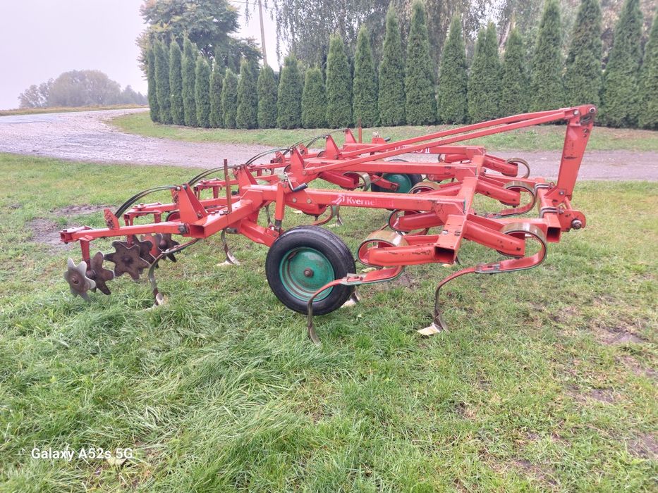 Agregat - bezorkowy- ścierniskowy - KVERNELAND 3,5m vibro 15 łap