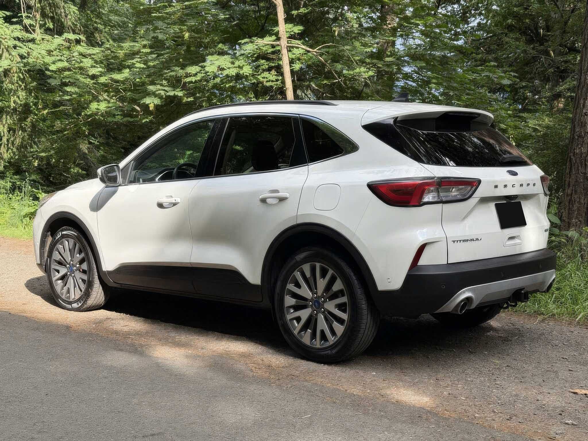 2020 Ford Escape Titanium