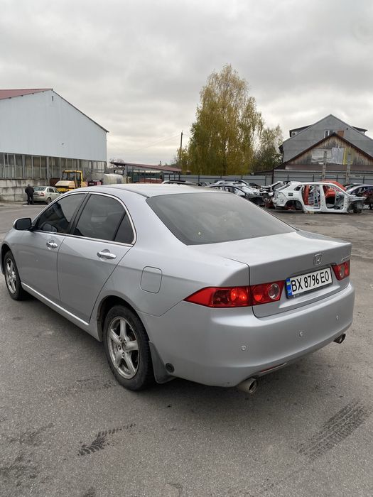 Продам Хонду Акорд VII