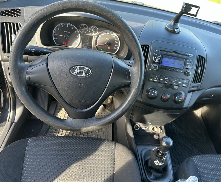 Hyundai i30 1.4 + lpg 2010r