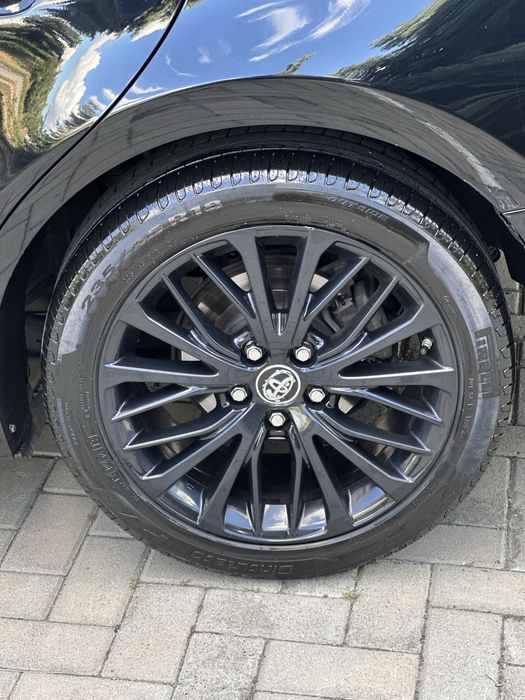 Продам Toyota Camry 70 Официальная 2.5 бензин/газ автомат.Premium Plus