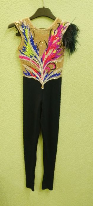 Продам комбинезон для художественной гимнастики