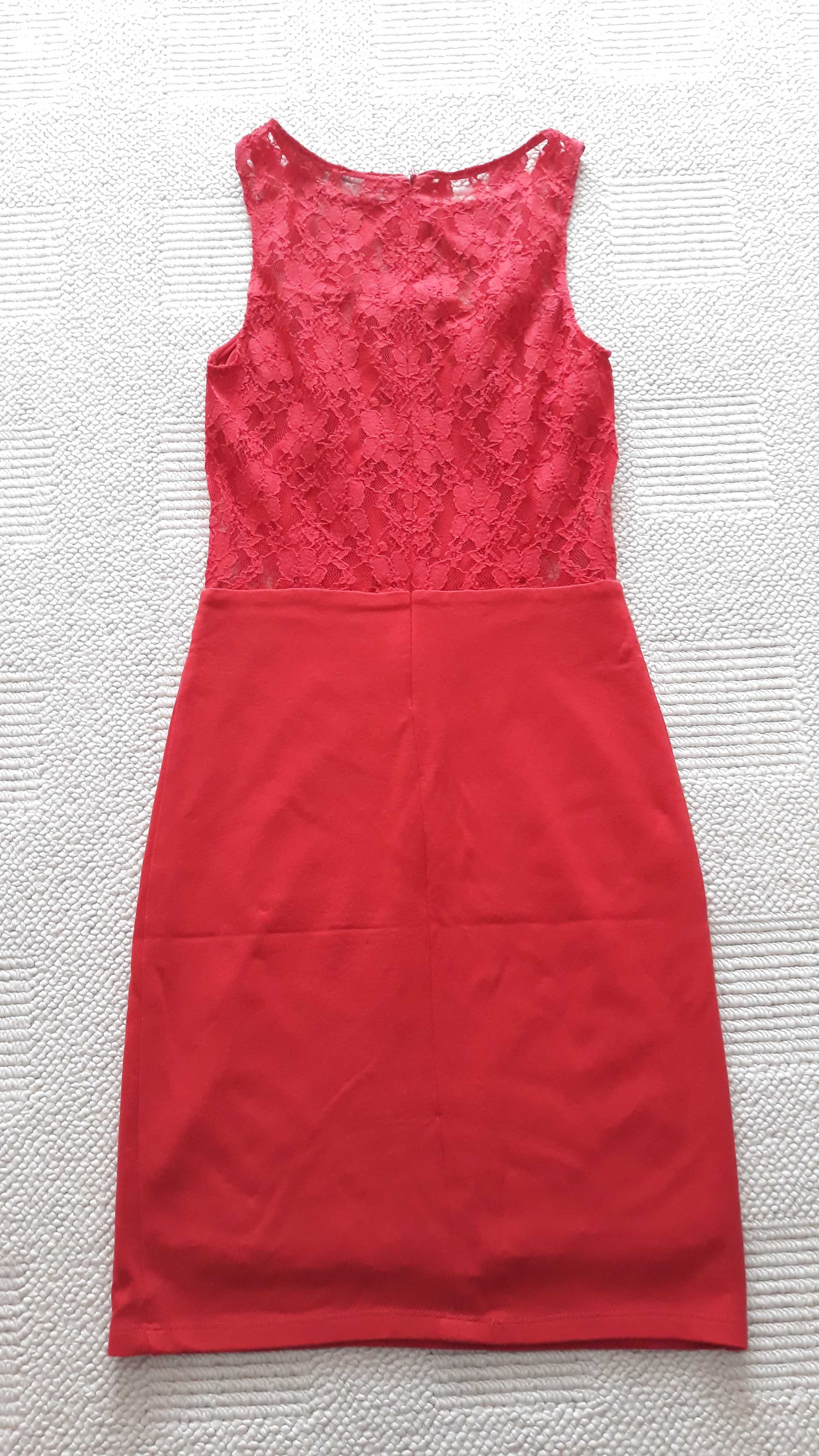 Vestido de renda vermelho