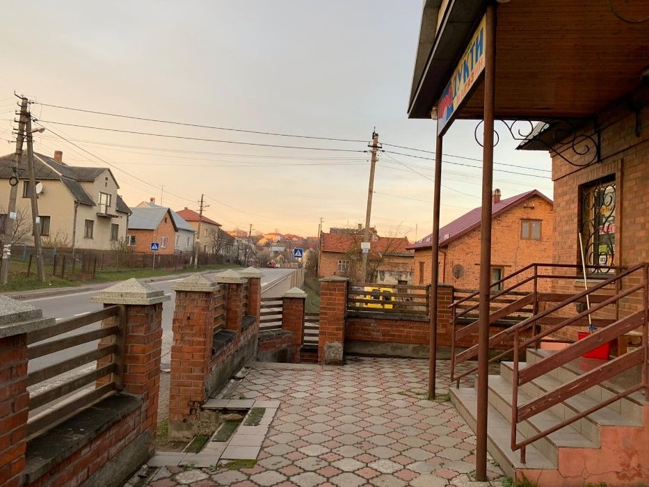 Продам магазин-склад в м Бібрка