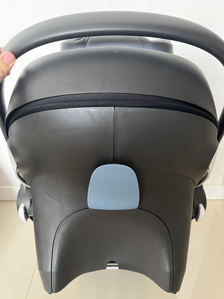 Fotelik samochodowy Cybex Aton M 5 Gold + baza Isofix