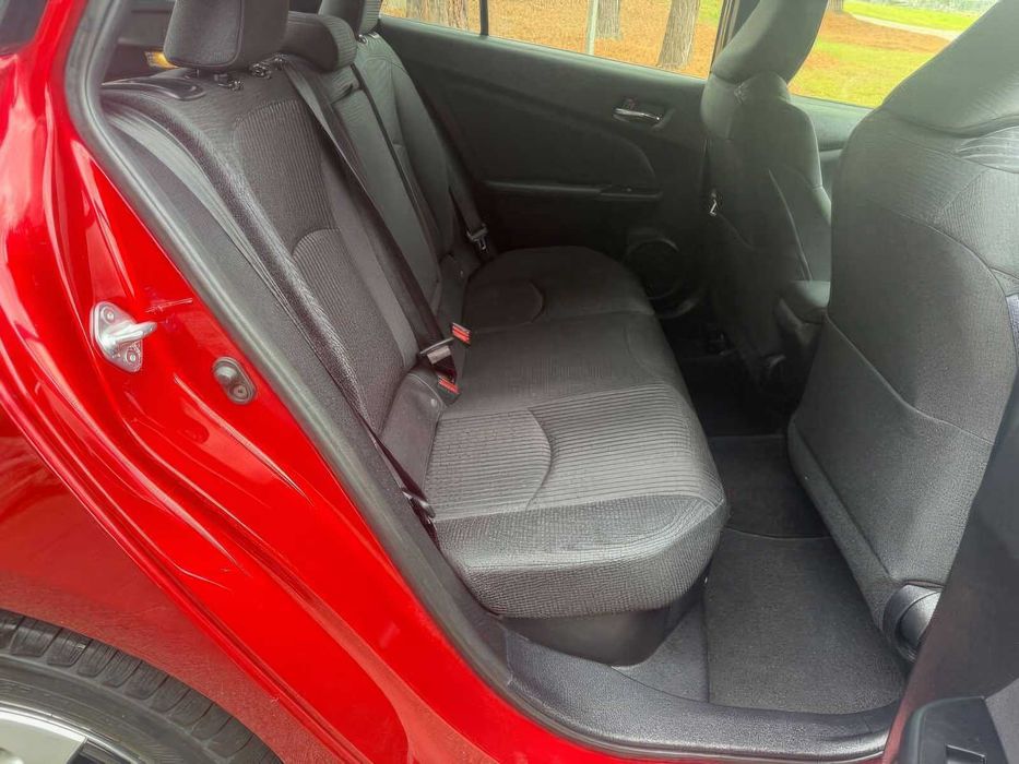 Toyota Prius Three      2016